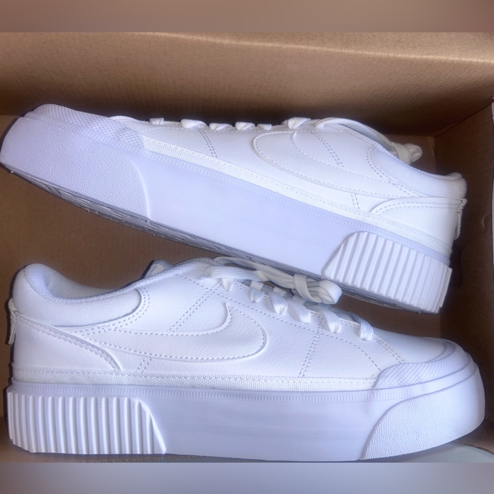 Nike Court Legacy Lift Women's Shoes
